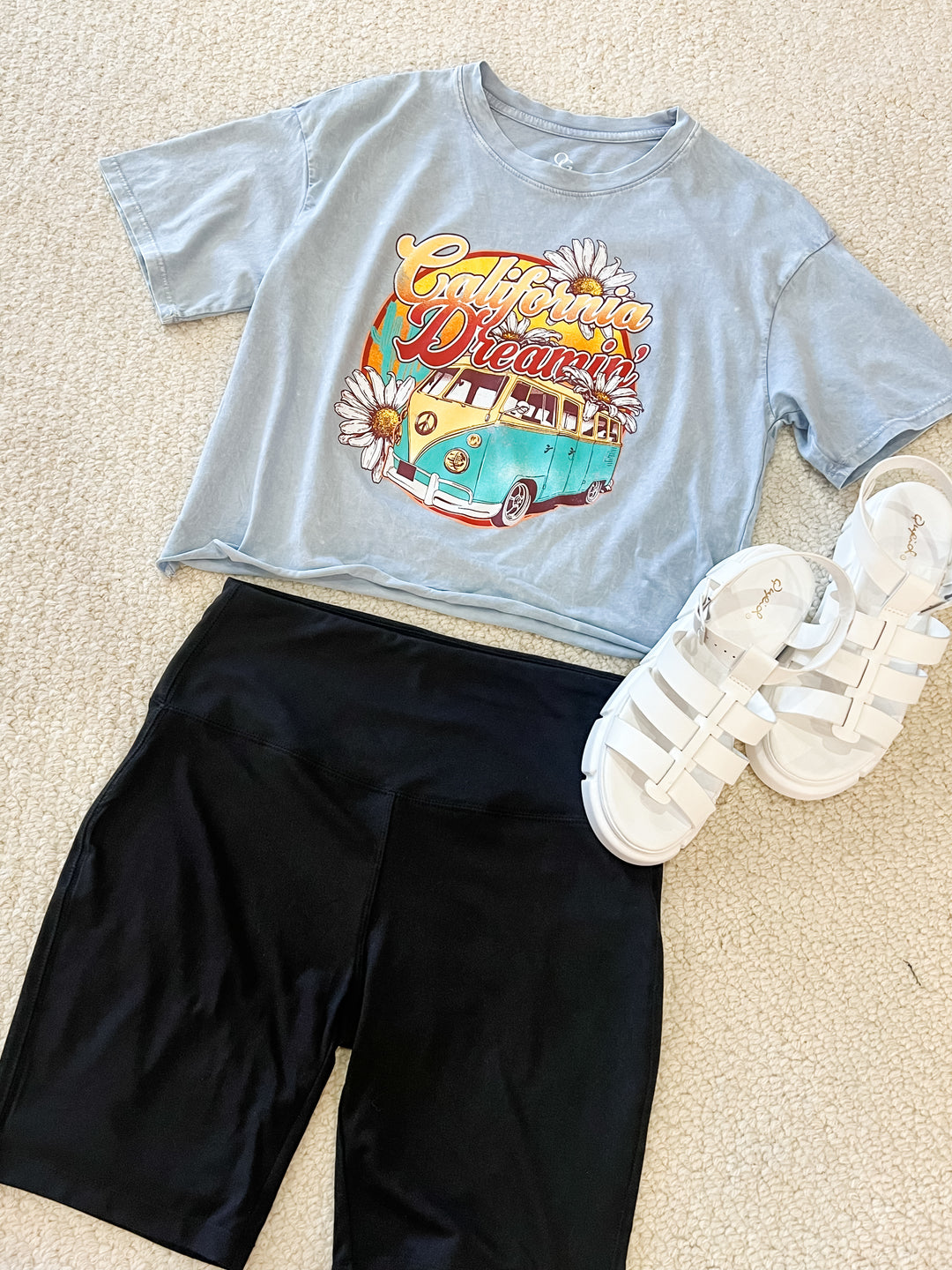 California Dreaming- Graphic Tee